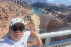 邢鉴无惧跨国镇压 参加反共车队横跨美国